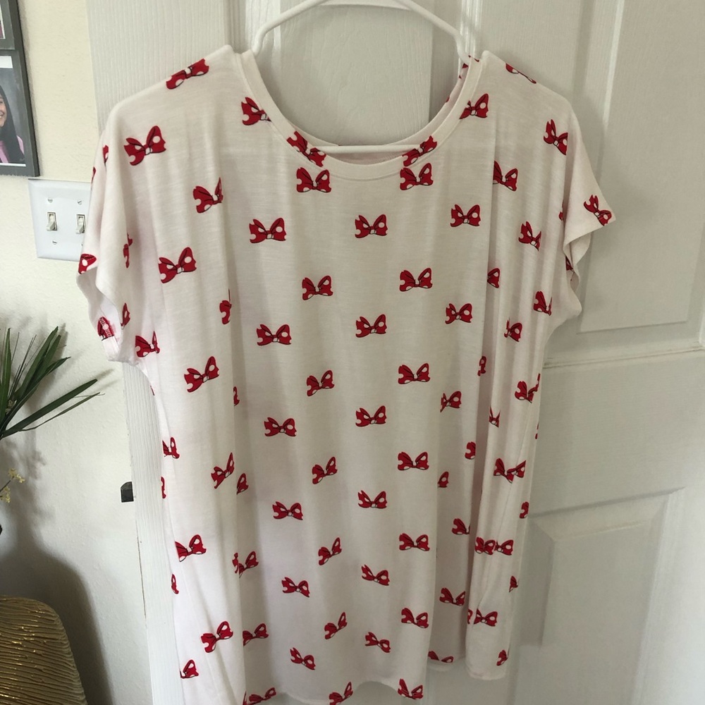 Disney Parks Minnie Mouse womens top.